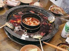 -黄潇洒老火锅(九眼桥宏济巷店)