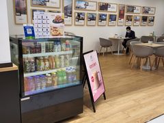 -杭州中沃沃尔沃4S店(滨江区店)