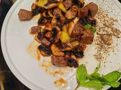 -东口码头·烧鸽子·鱼头泡饼·地方菜(金鹰悦城店)