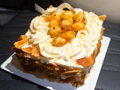 -山与蓝·轻糖鲜果蛋糕(勒泰店)
