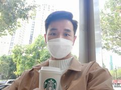 -星巴克臻选(湖滨道店)