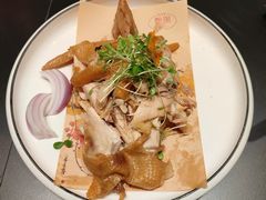 -艳阳天民俗村(公园路店)