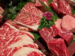-铭牛烧肉·和牛海鲜自助(高新月牙湖店)