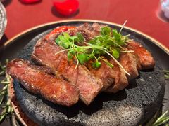 牛腹肉-BROWNSTONE布朗石西班牙餐厅(富城店)