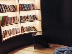 -涨巢·潮玩水疗局