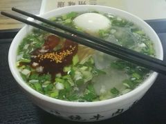 -陇上全荟兰州传统牛肉面(延吉路店)