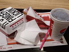 -肯德基(湾畔店)