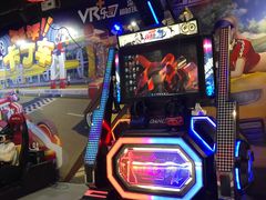 -VR+乐园·VR电竞·家庭亲子·密室逃脱·轰趴团建