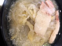 五花肉炖酸菜-欧阳家吊炉饼(九纬路店)