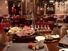 大堂-恰餐厅及酒吧 CHAR Bar & Grill (北京丽都皇冠假日店)