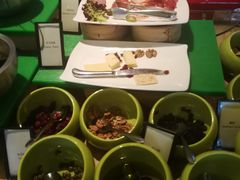 -大中华希尔顿酒店-念自助餐·嗨啤·小龙虾