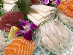 -青瓦餐厅·生鱼片·韩园烤肉(西塔店)