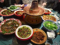 -牟记江湖重庆地标特色菜鱼蛋海鲜羊蝎子(巴南区黑金冠十多年好店)