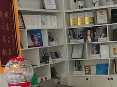 -极橙儿童齿科矫正中心(奥城店)