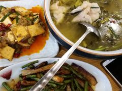 -钟记家菜(红专南路店)