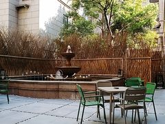 -潮一不贰·法式甜品·生日蛋糕·西式简餐(外滩店)