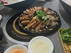 -官塘陈记鱼生·潮汕砂锅粥·潮汕生腌牛肉火锅(潮枫路总店)