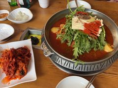 -喇喇排骨火锅·传统韩式脊骨汤(望京西园总店)