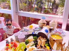 -水桶王国主题餐厅·聚会·生日派对·亲子活动·家庭套餐(亚龙湾希尔顿店)