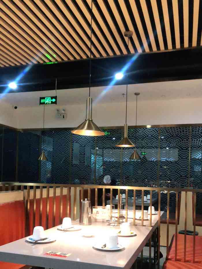 歆鱼坊鲜烤全鱼(国芳百货店)-"知道花千代烤鱼已经