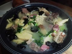 -蜜桃餐厅·伴山(湖滨商业街店)