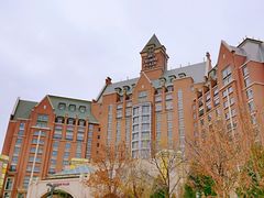 -天津京基皇冠假日酒店