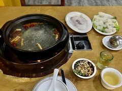 -濠轩阁特色生蚝火锅(水湾路店)