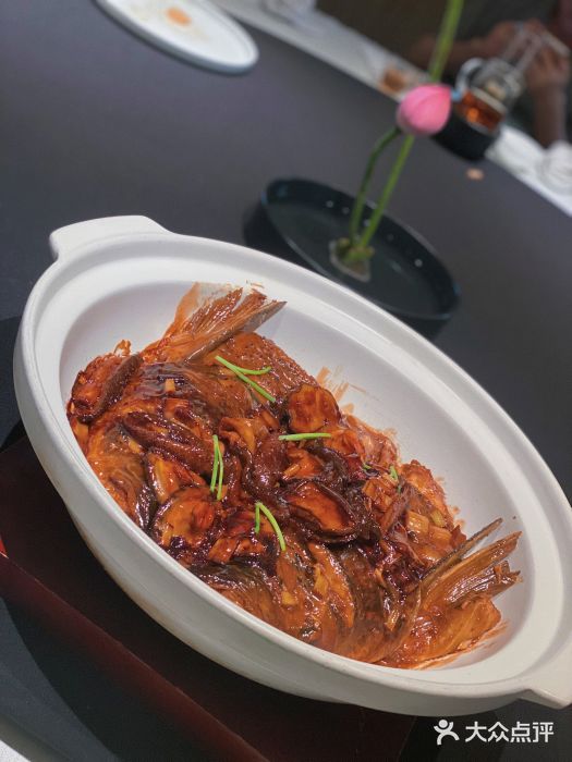 招牌鱼头佛跳墙