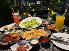 -上海锦江汤臣洲际大酒店柒酒廊