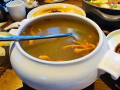 -隔壁老王·家常云南菜(花巷店)