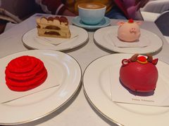 -Fridi Patisserie Cafe