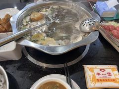 -牛一煲美食(江高店)