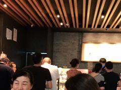-星巴克臻选(周浦万达店)