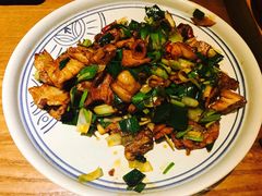 -云海肴·汽锅鸡·云南菜(天山百盛优客店)