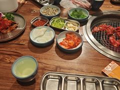 -明洞阿姨·韩式酱蟹烤肉·创意料理(三元桥店)