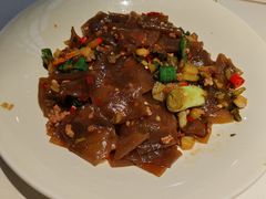 -阿瓦山寨·湘菜现炒·剁椒鱼头王(咸阳总店)