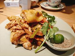 越式盐焗麻油鸡-大头虾越式风味餐厅(光明广场店)