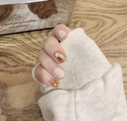 -Pink You美甲美睫纹绣定制中心