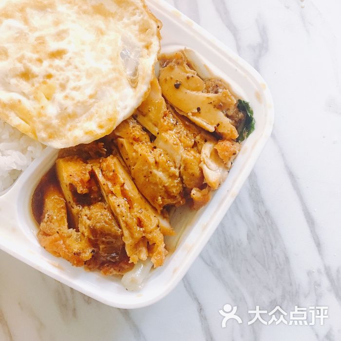 晓港湾市场美食（晓港湾市场美食保举
）《晓港湾怎么样》