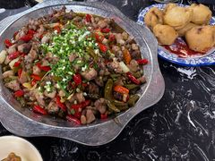 -廖哥泡椒兔(峨眉店)