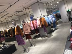 -URBAN REVIVO(欢乐海岸购物中心店)