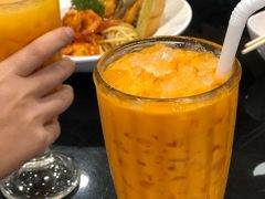-J Daeng Seafood