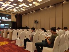 -上海龙之梦万丽酒店