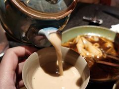 杏仁奶茶-丝路金桃·新疆菜(徐汇店)