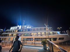 -黄浦江游览十六铺3号码头网红自助餐