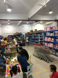 -逝水玩具折扣店