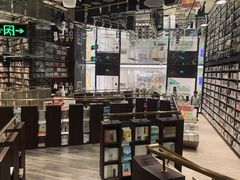 -钟书阁(群光广场店)