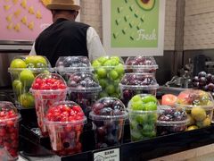 -每日新鲜水果吧(芮欧百货店)