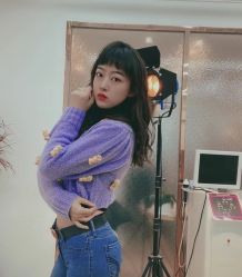 -BULB STUDIO 巴柏明星发型工作室