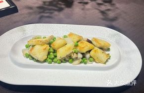 鲜百合珍菌煎鳕鱼